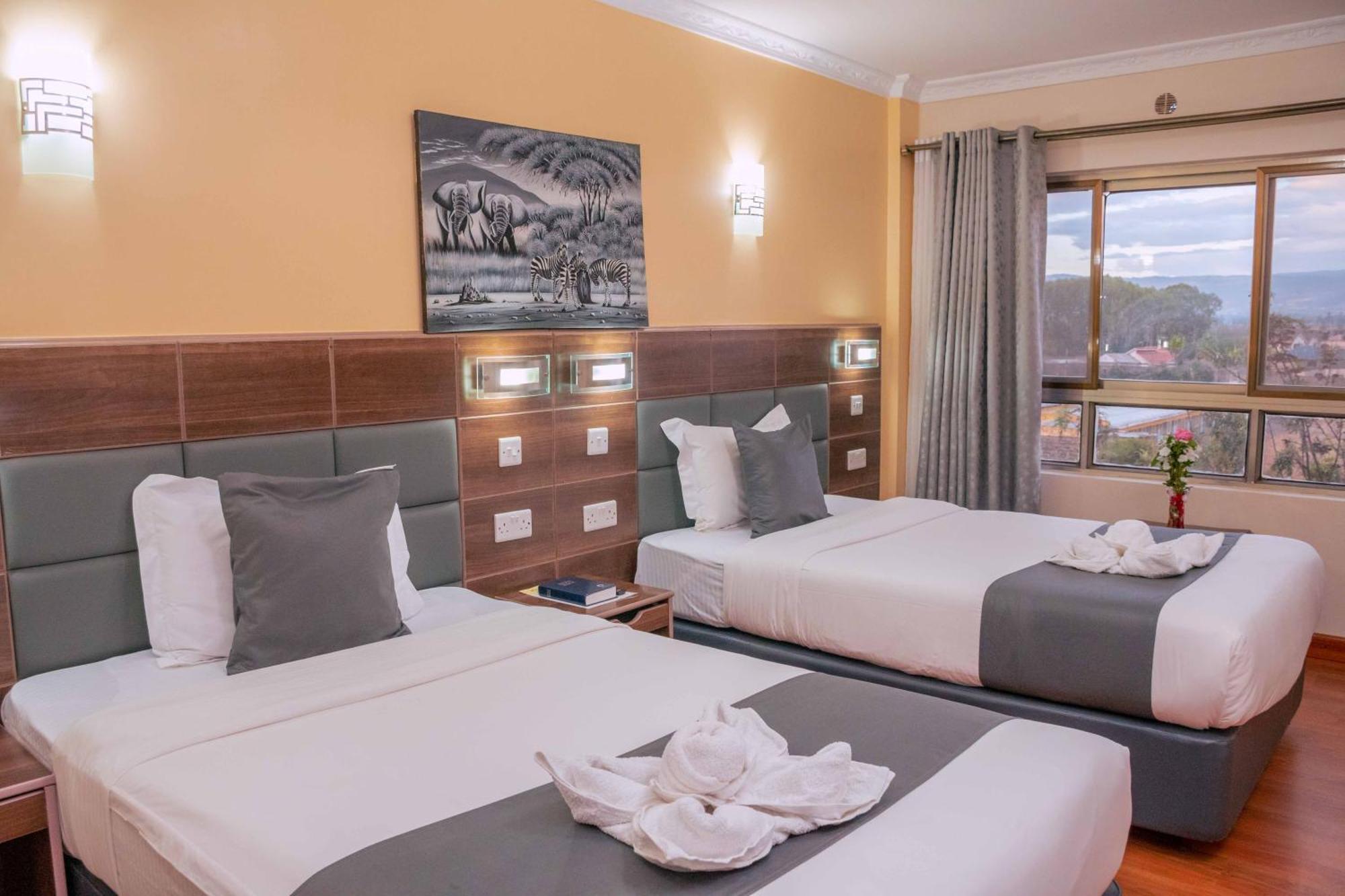 Buraha Zenoni Hotel And Resort Накуру Экстерьер фото