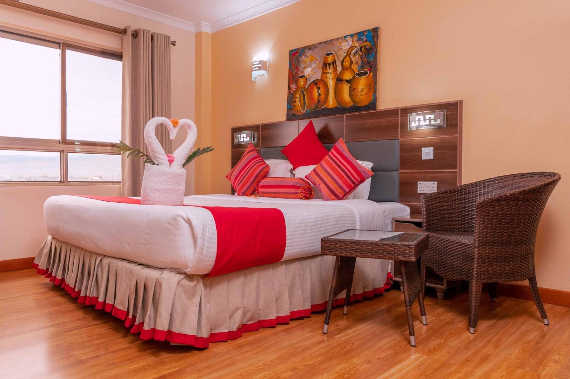 Buraha Zenoni Hotel And Resort Накуру Экстерьер фото